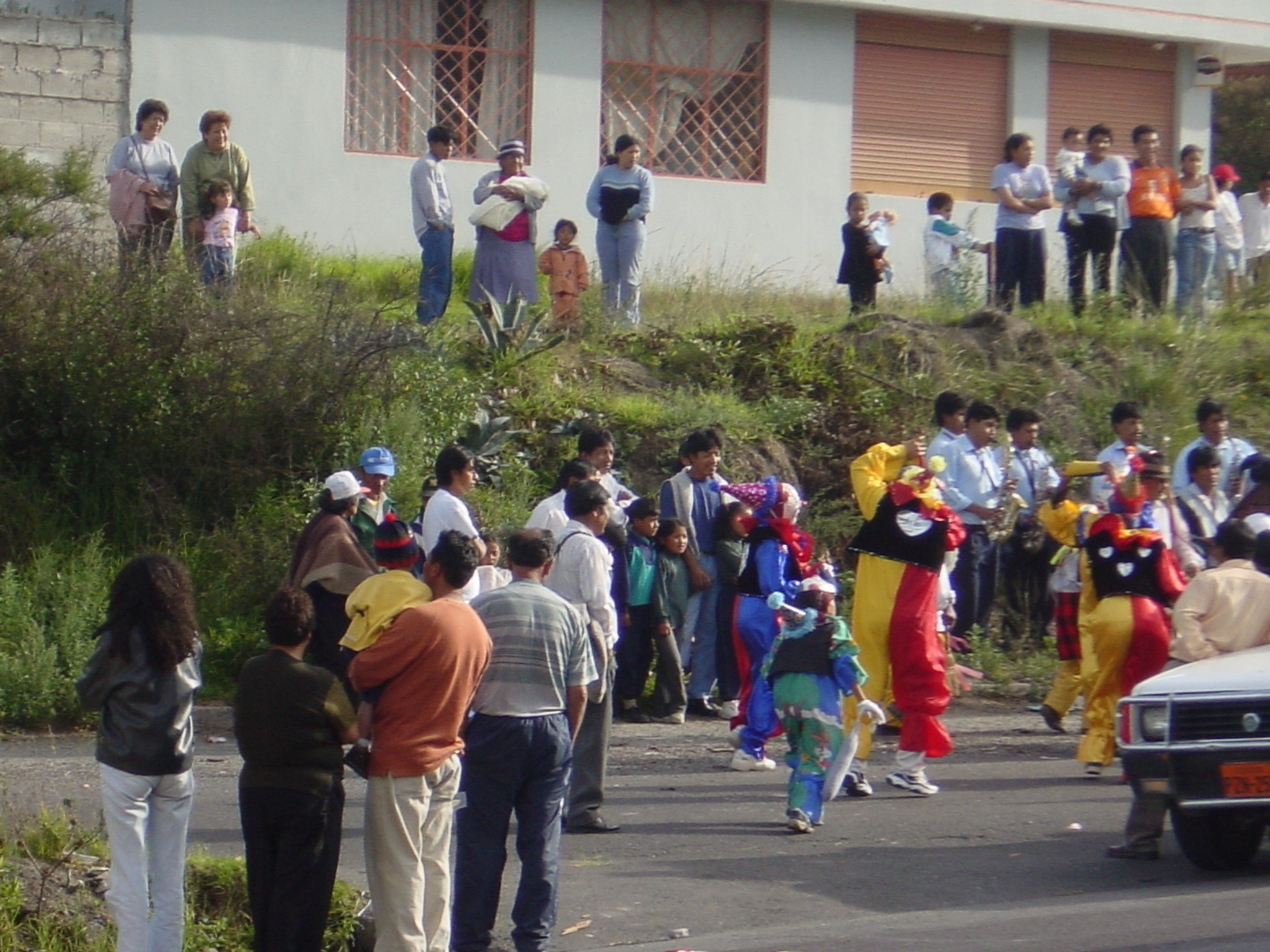 So we are not the only clowns on the road!!