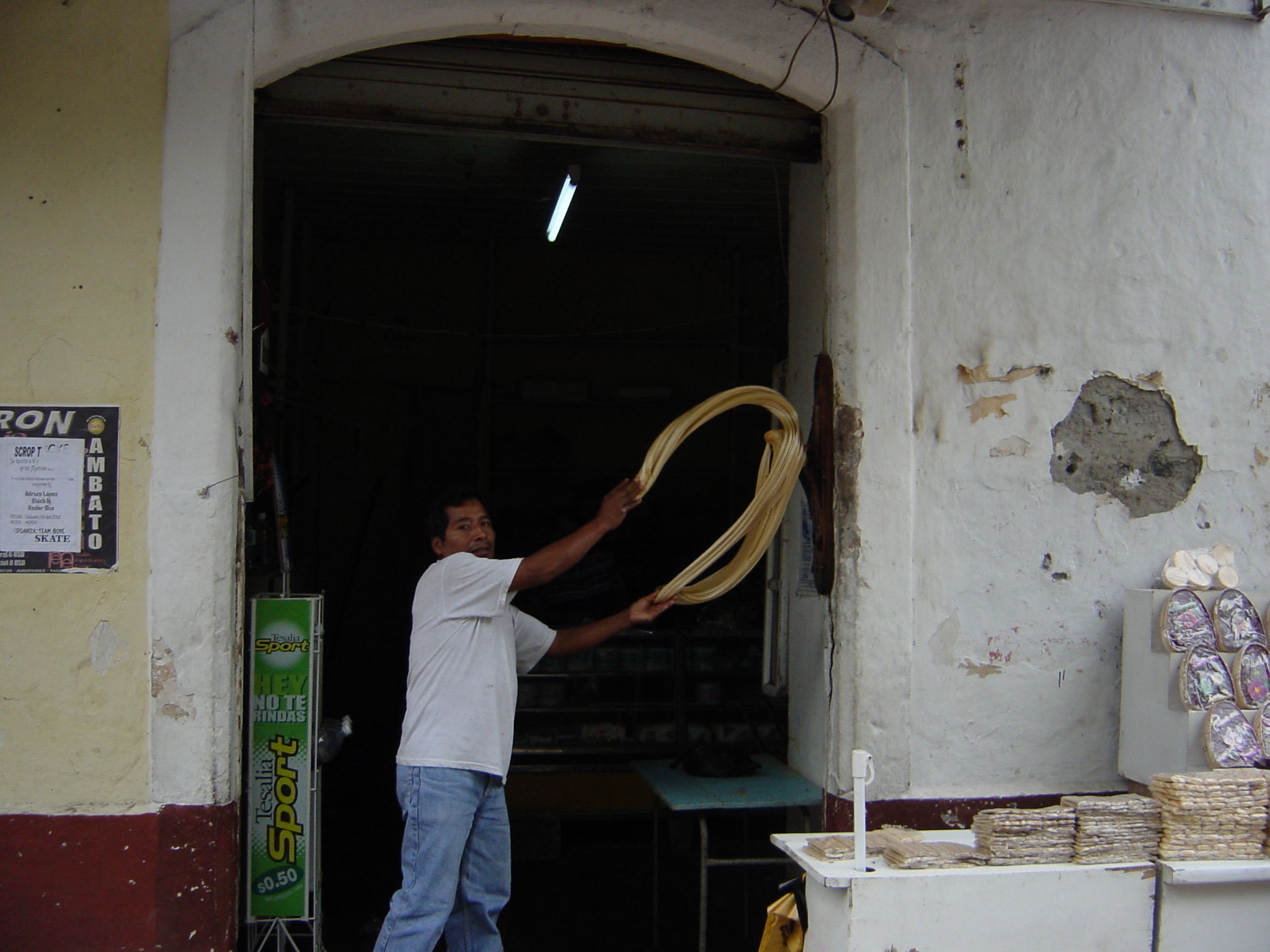 The making of toffee in Banos; it is guaranteed to remove fillings.