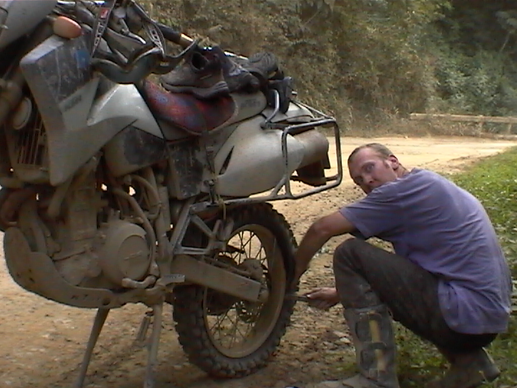I haven't got the other tyre lever.... I thought you had it