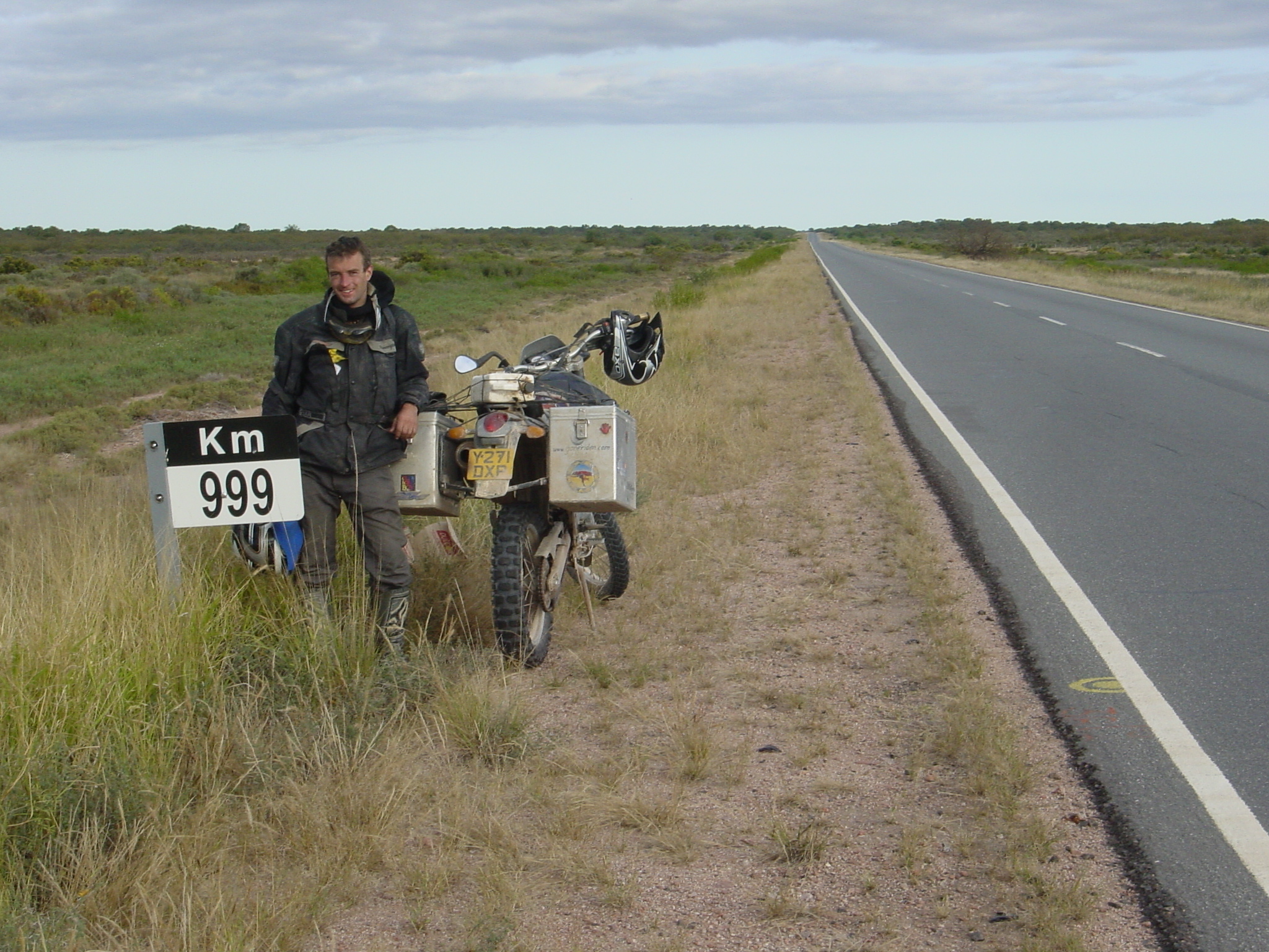 yes confirmed 999 km more to ride today... it's going to be a big one