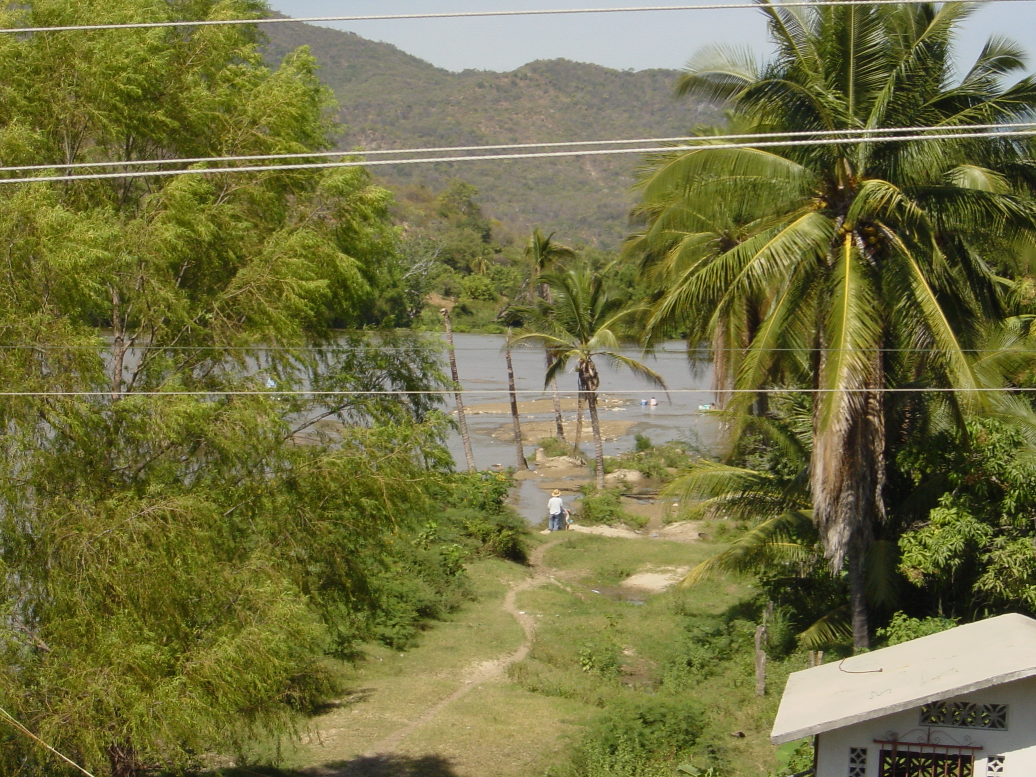 A fairly typical riverside setting close to one of the many bridges we have ridden over.