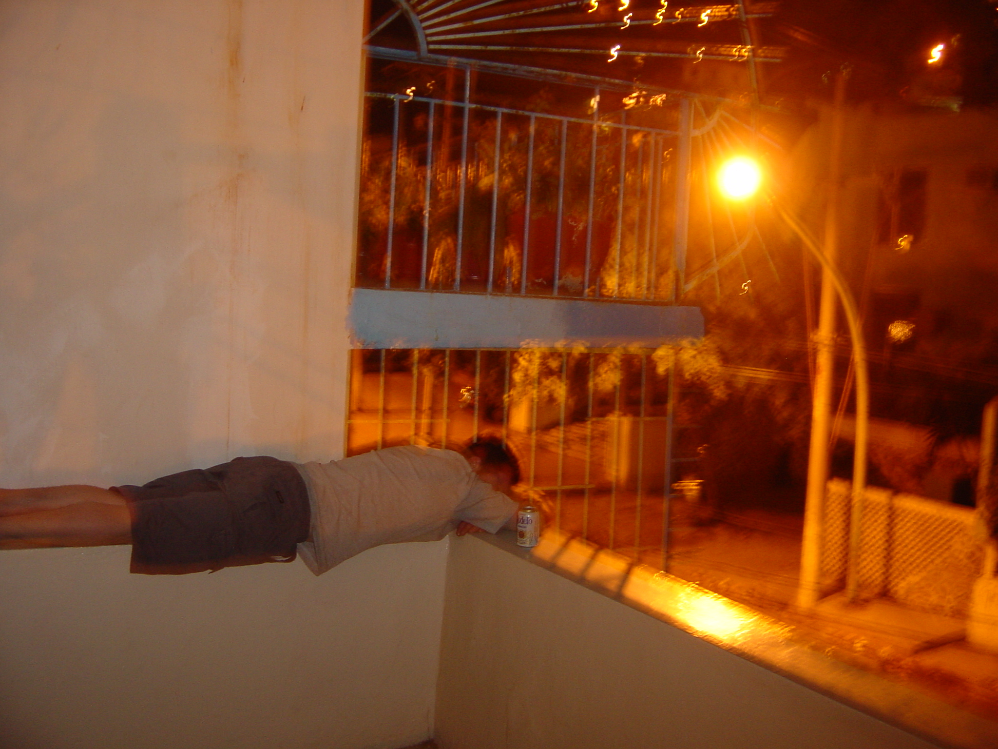 Boxy training for the cliff diving, balance is important and he did well.